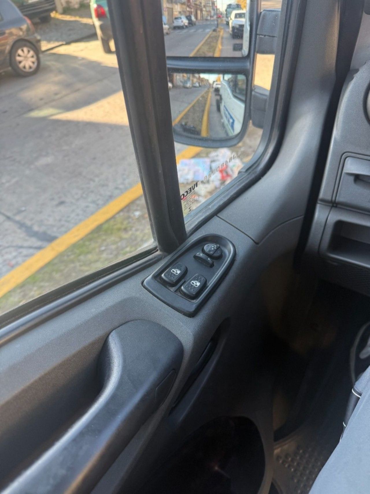 Iveco Daily Usada en Buenos Aires, deRuedas