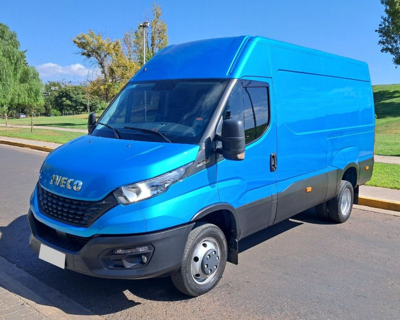 Iveco Daily Usada en Mendoza, deRuedas
