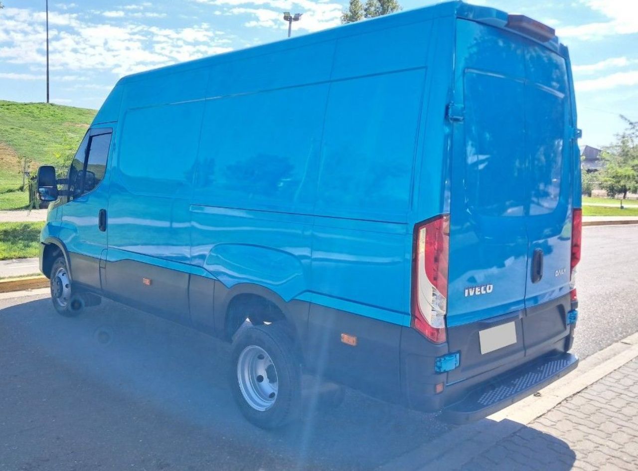 Iveco Daily Usada Financiado en Mendoza, deRuedas
