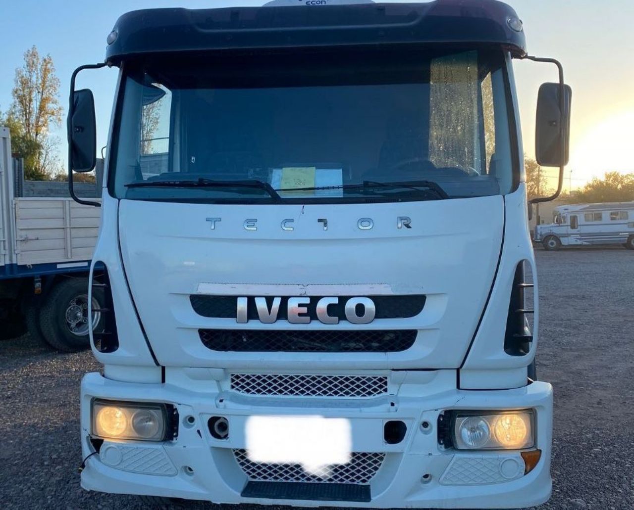 Iveco Tector Usado en Mendoza, deRuedas