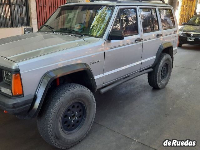Jeep Cherokee Usado en Mendoza, deRuedas