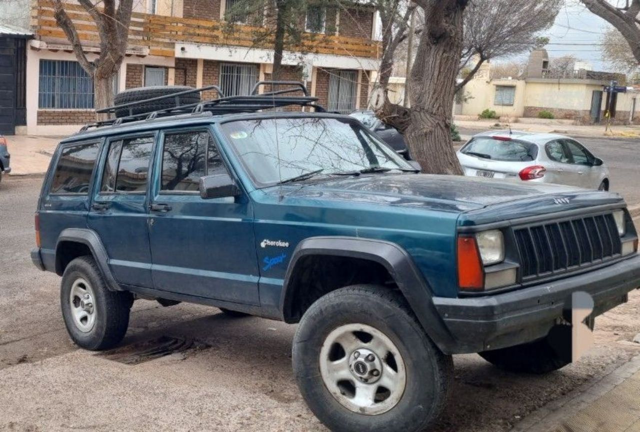 Jeep Cherokee Usado en Mendoza, deRuedas