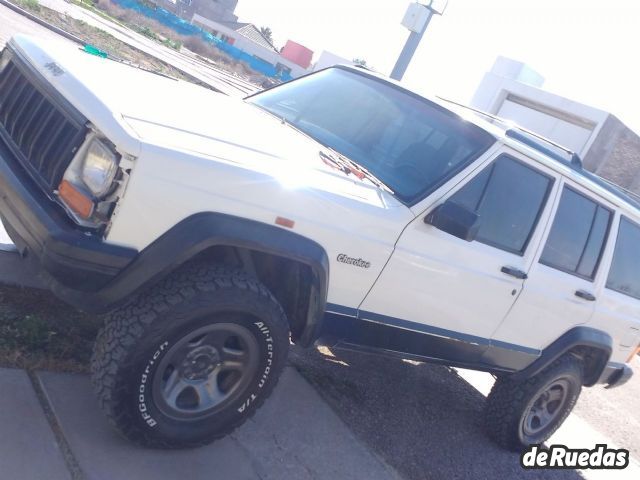 Jeep Cherokee Usado en Mendoza, deRuedas