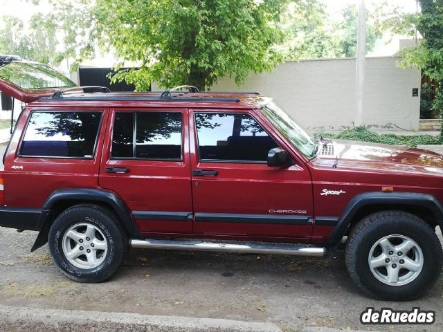Jeep Cherokee Usado en Mendoza, deRuedas