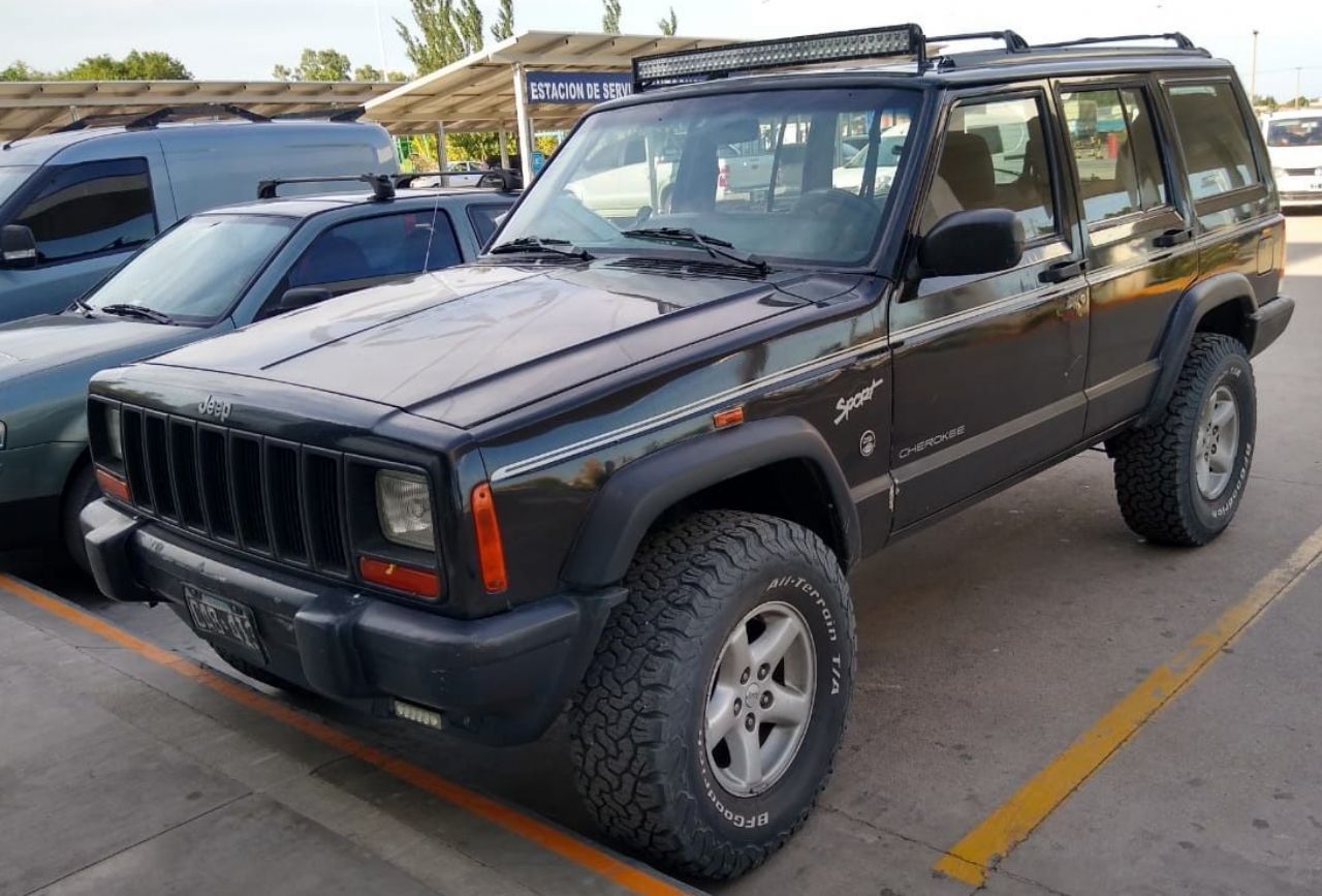 Jeep Cherokee Usado en Buenos Aires, deRuedas