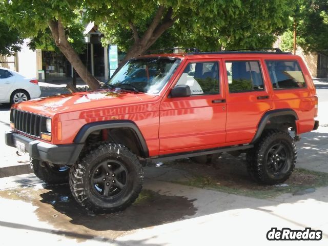 Jeep Cherokee Usado en Mendoza, deRuedas