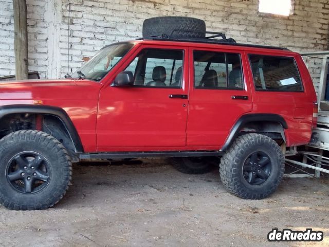 Jeep Cherokee Usado en Mendoza, deRuedas