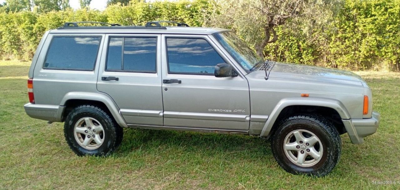 Jeep Cherokee Usado en Mendoza, deRuedas
