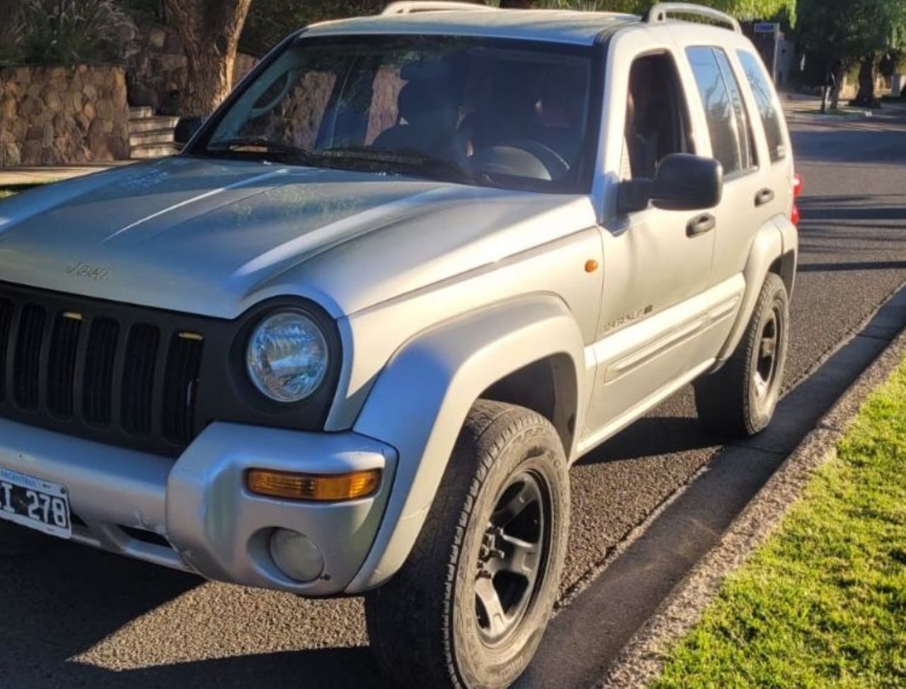 Jeep Cherokee Usado Financiado en Mendoza, deRuedas