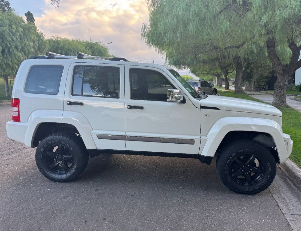 Jeep Cherokee Usado en Mendoza, deRuedas