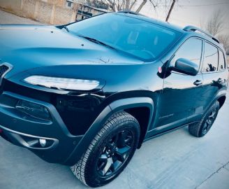 Jeep Cherokee Usado en Mendoza Financiado