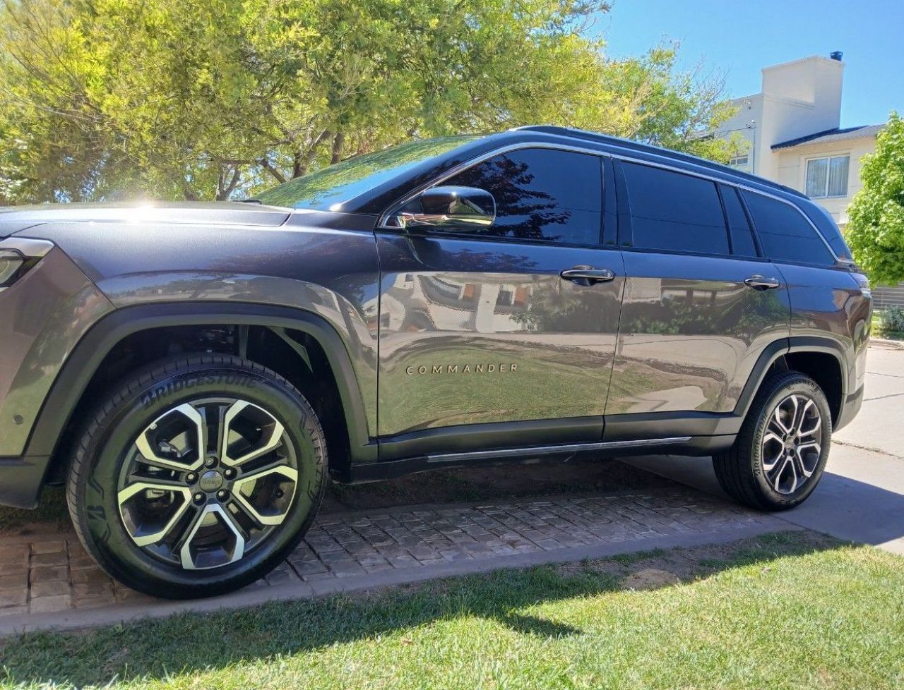 Jeep Commander Usado en Mendoza, deRuedas