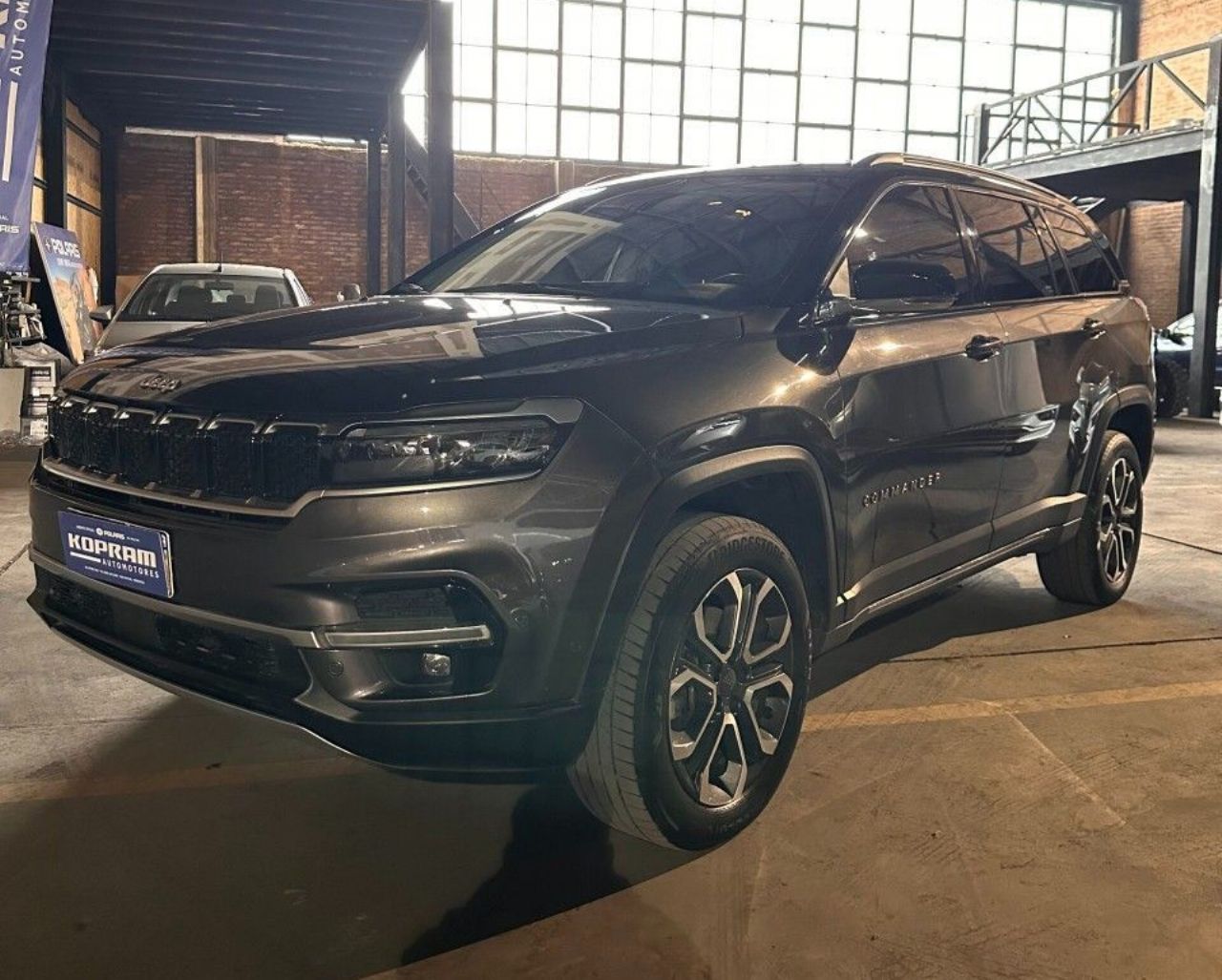 Jeep Commander Usado en Mendoza, deRuedas