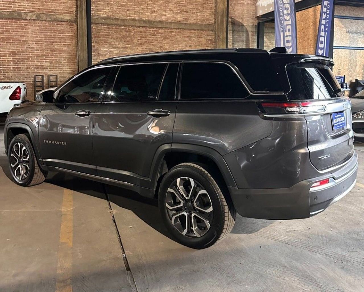 Jeep Commander Usado en Mendoza, deRuedas