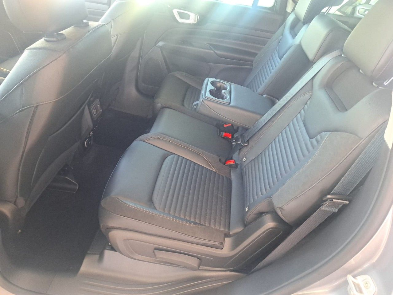 Jeep Commander Nuevo en Córdoba, deRuedas