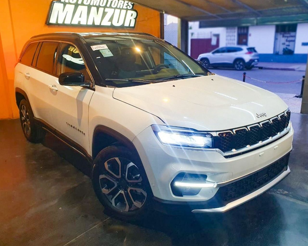 Jeep Commander Nuevo en Mendoza, deRuedas