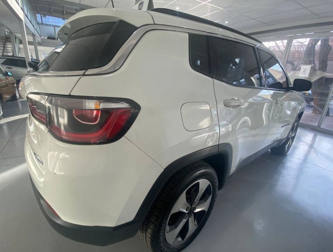 Jeep Compass Usado Financiado en Mendoza, deRuedas