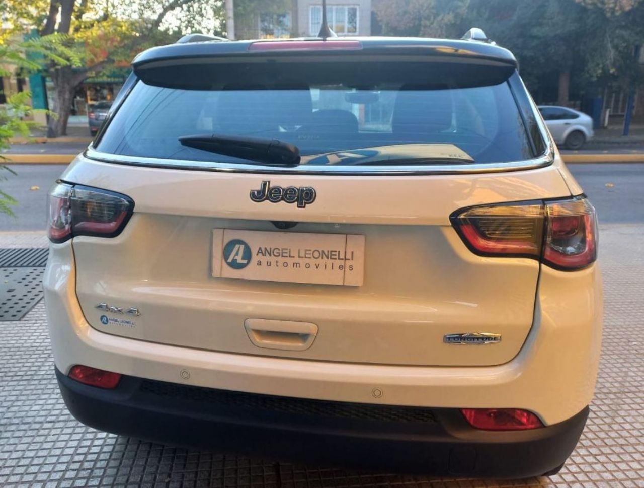 Jeep Compass Usado Financiado en Mendoza, deRuedas