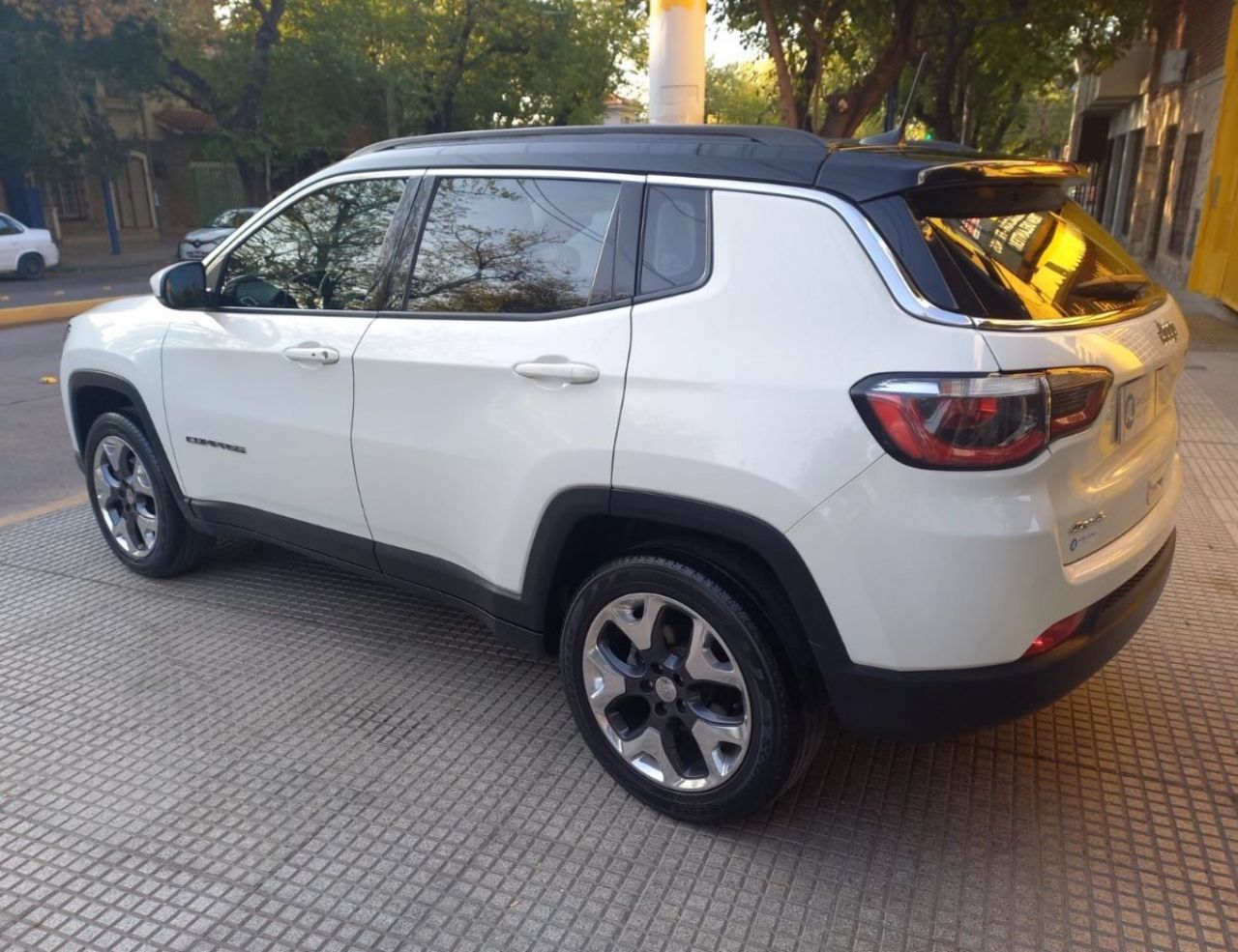 Jeep Compass Usado Financiado en Mendoza, deRuedas