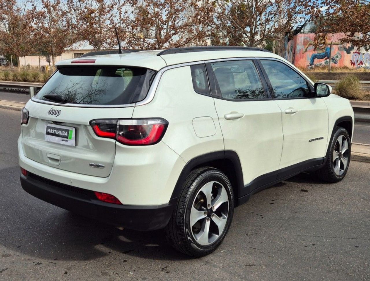 Jeep Compass Usado Financiado en Mendoza, deRuedas