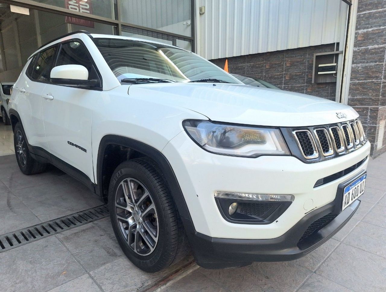 Jeep Compass Usado Financiado en Mendoza, deRuedas