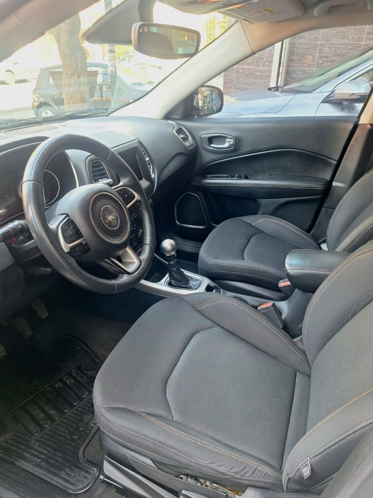 Jeep Compass Usado Financiado en Mendoza, deRuedas