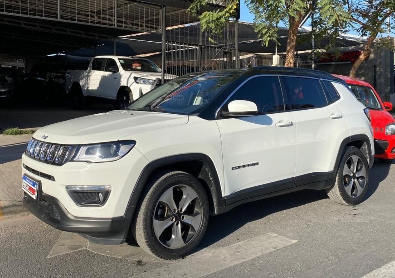 Jeep Compass Usado Financiado en San Juan, deRuedas