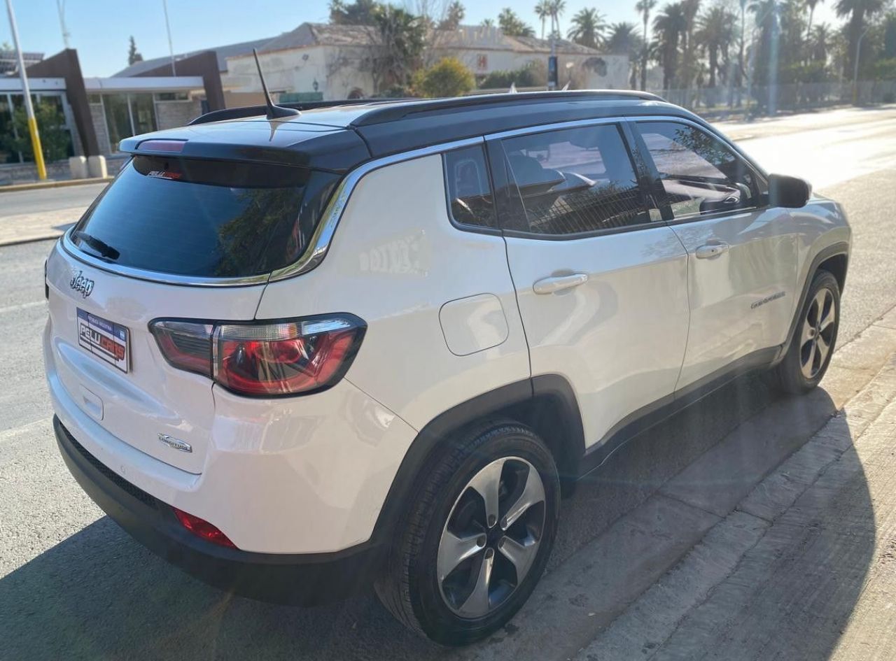 Jeep Compass Usado Financiado en San Juan, deRuedas