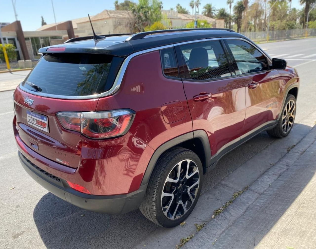 Jeep Compass Usado Financiado en San Juan, deRuedas