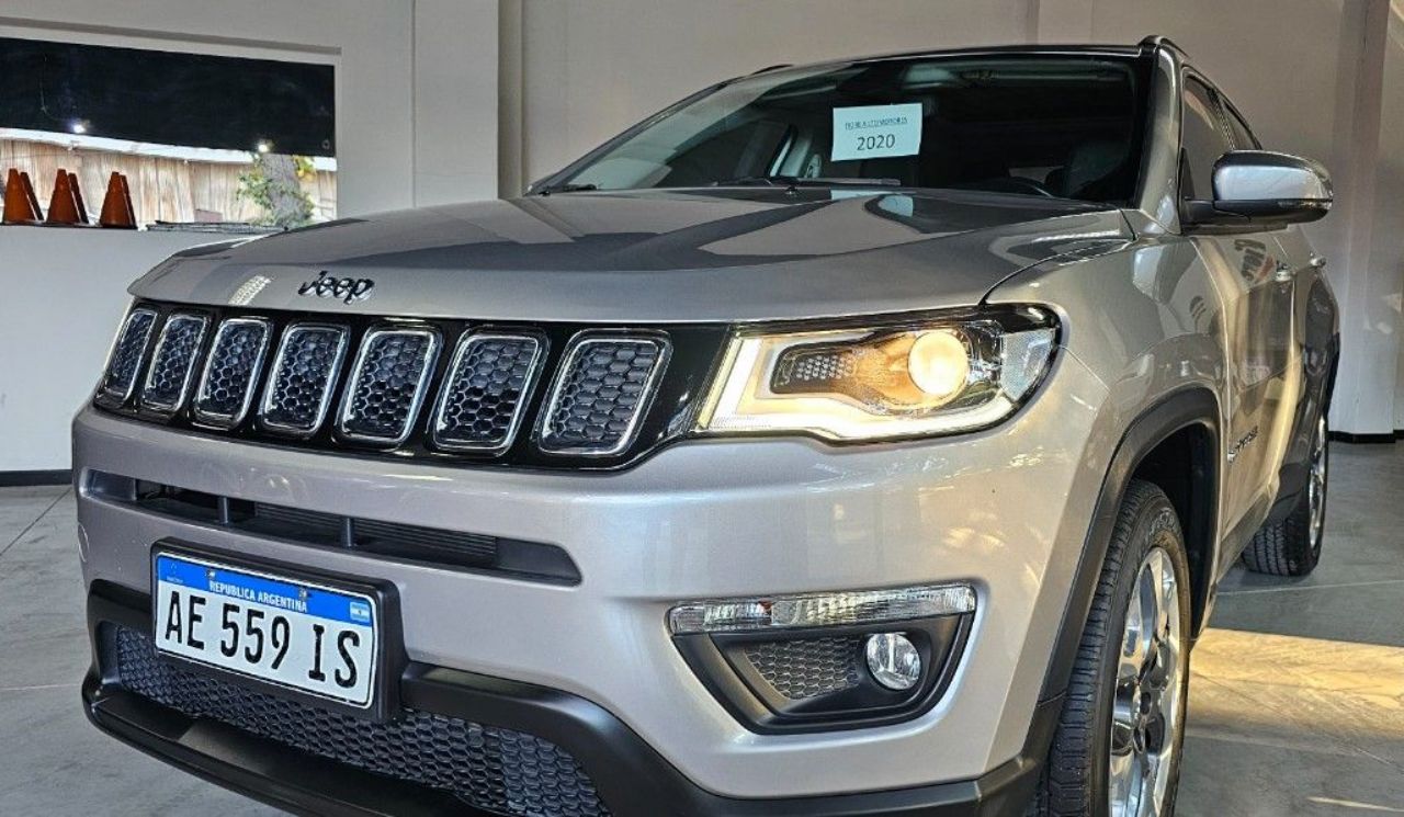 Jeep Compass Usado Financiado en San Juan, deRuedas