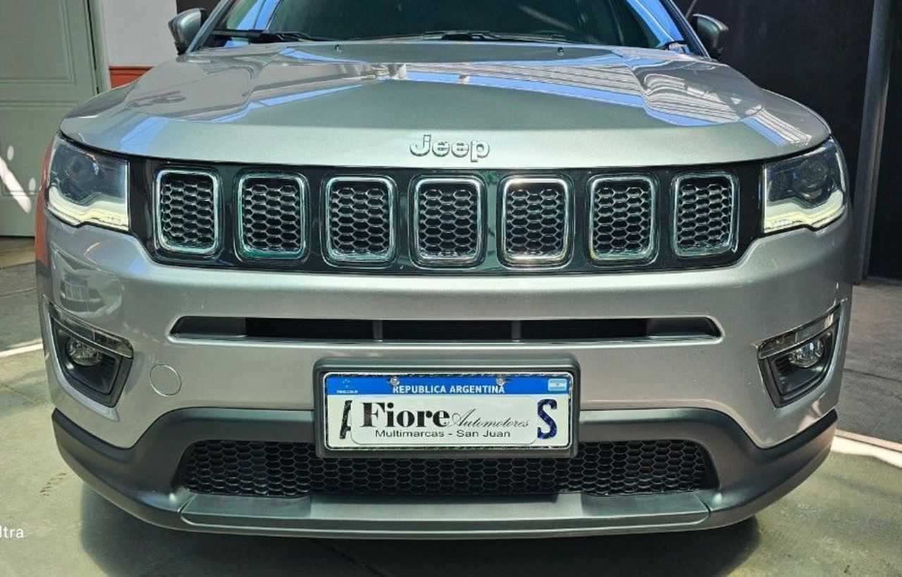 Jeep Compass Usado Financiado en San Juan, deRuedas