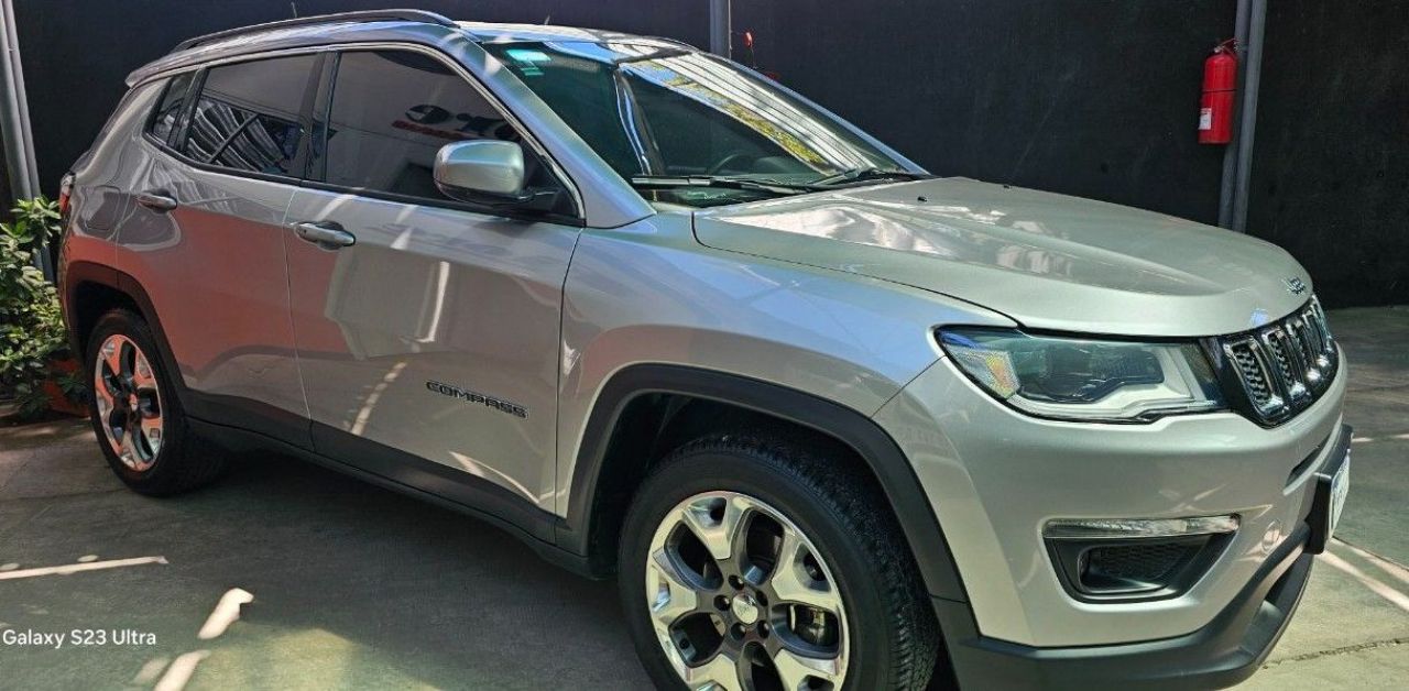 Jeep Compass Usado Financiado en San Juan, deRuedas