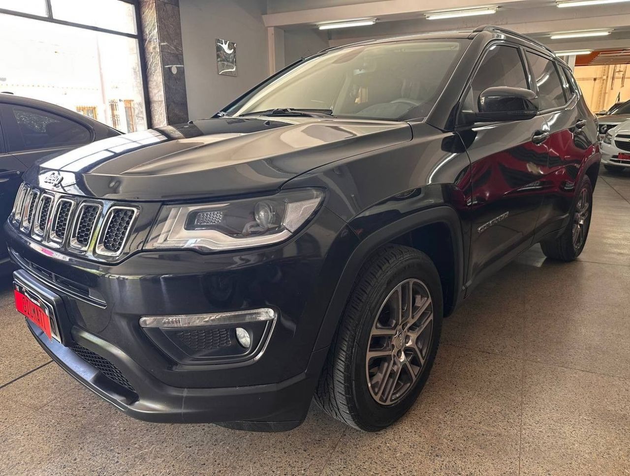 Jeep Compass Usado Financiado en Mendoza, deRuedas