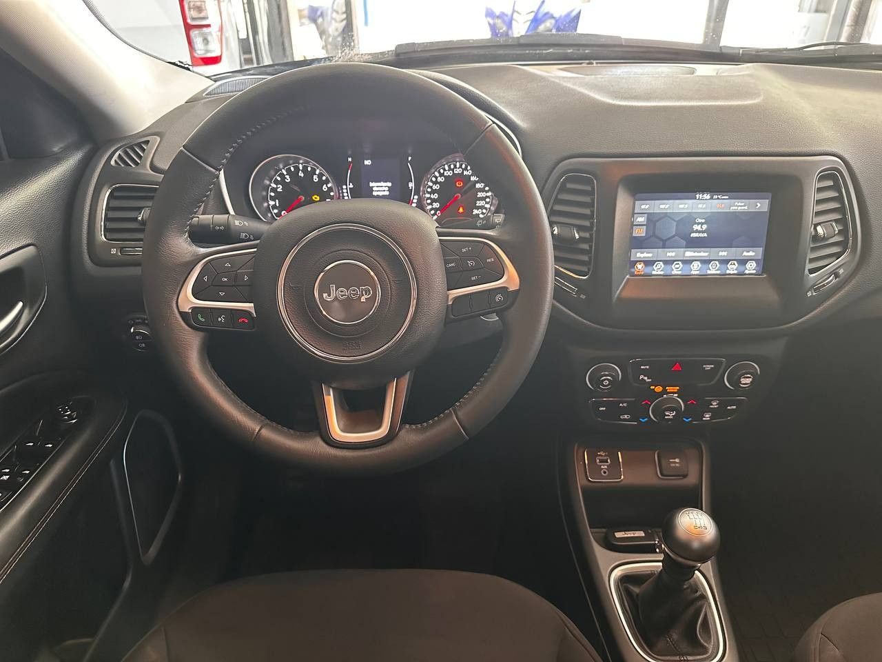 Jeep Compass Usado Financiado en Mendoza, deRuedas