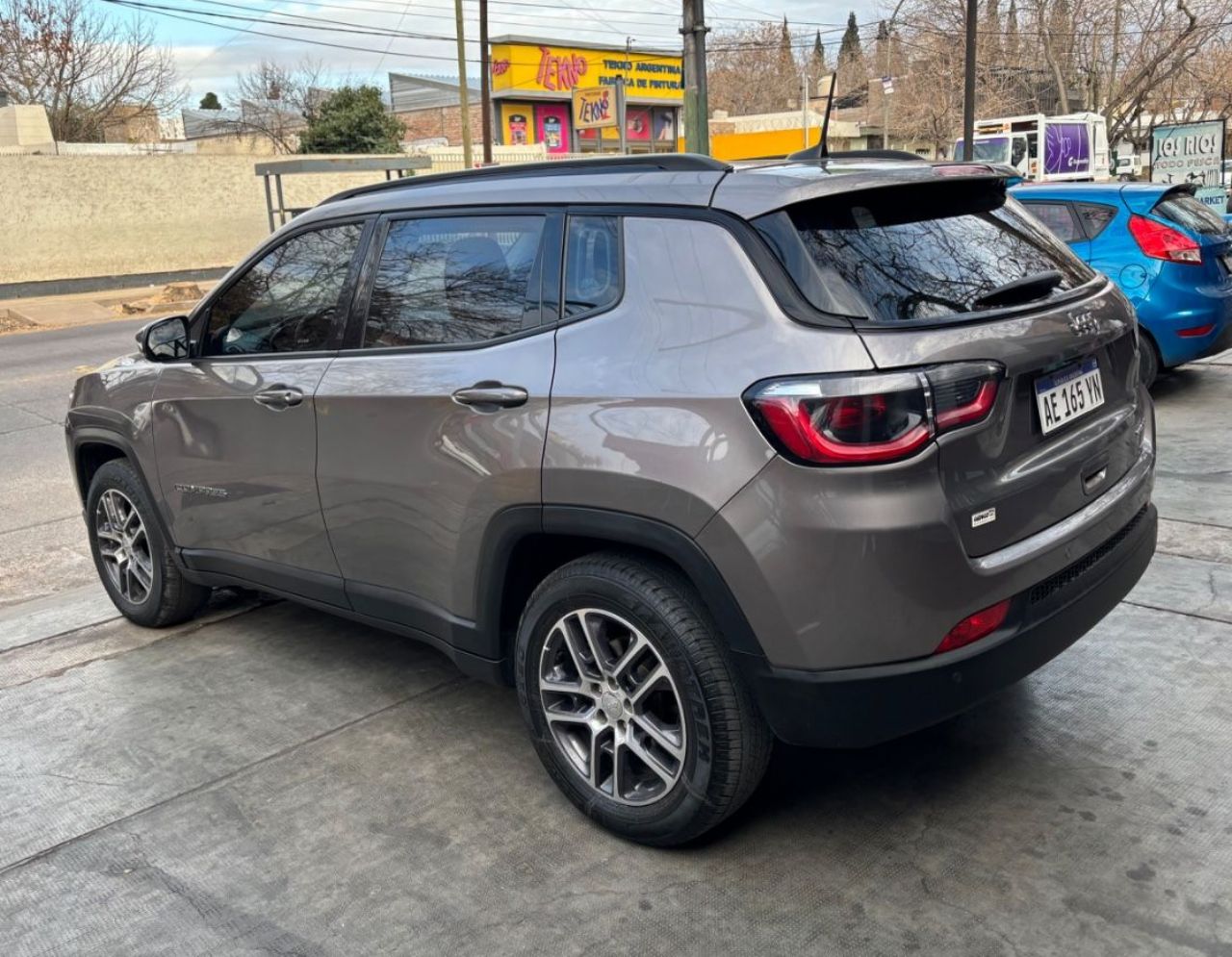 Jeep Compass Usado Financiado en Mendoza, deRuedas