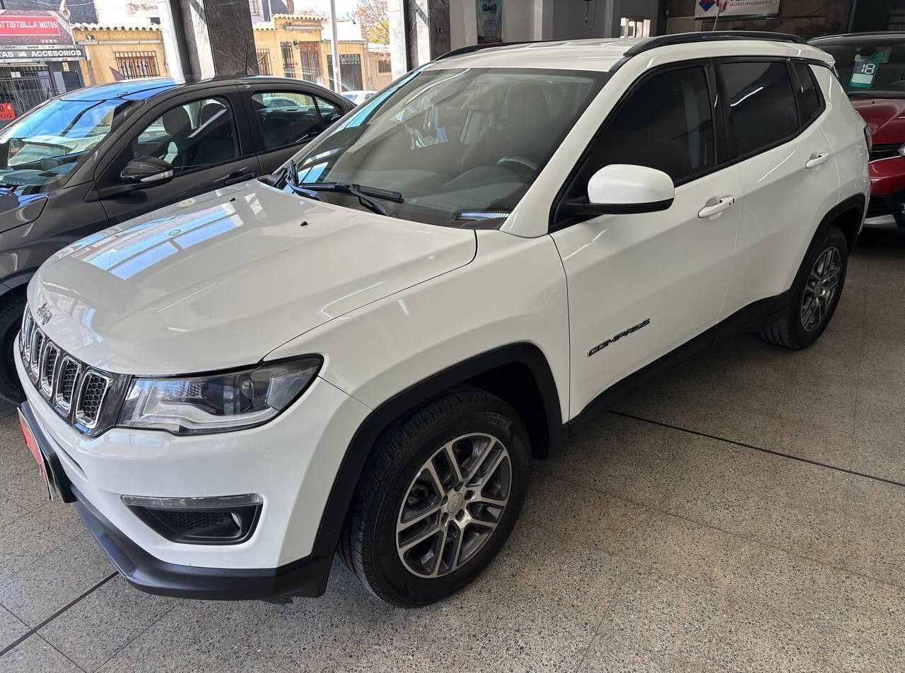 Jeep Compass Usado Financiado en Mendoza, deRuedas