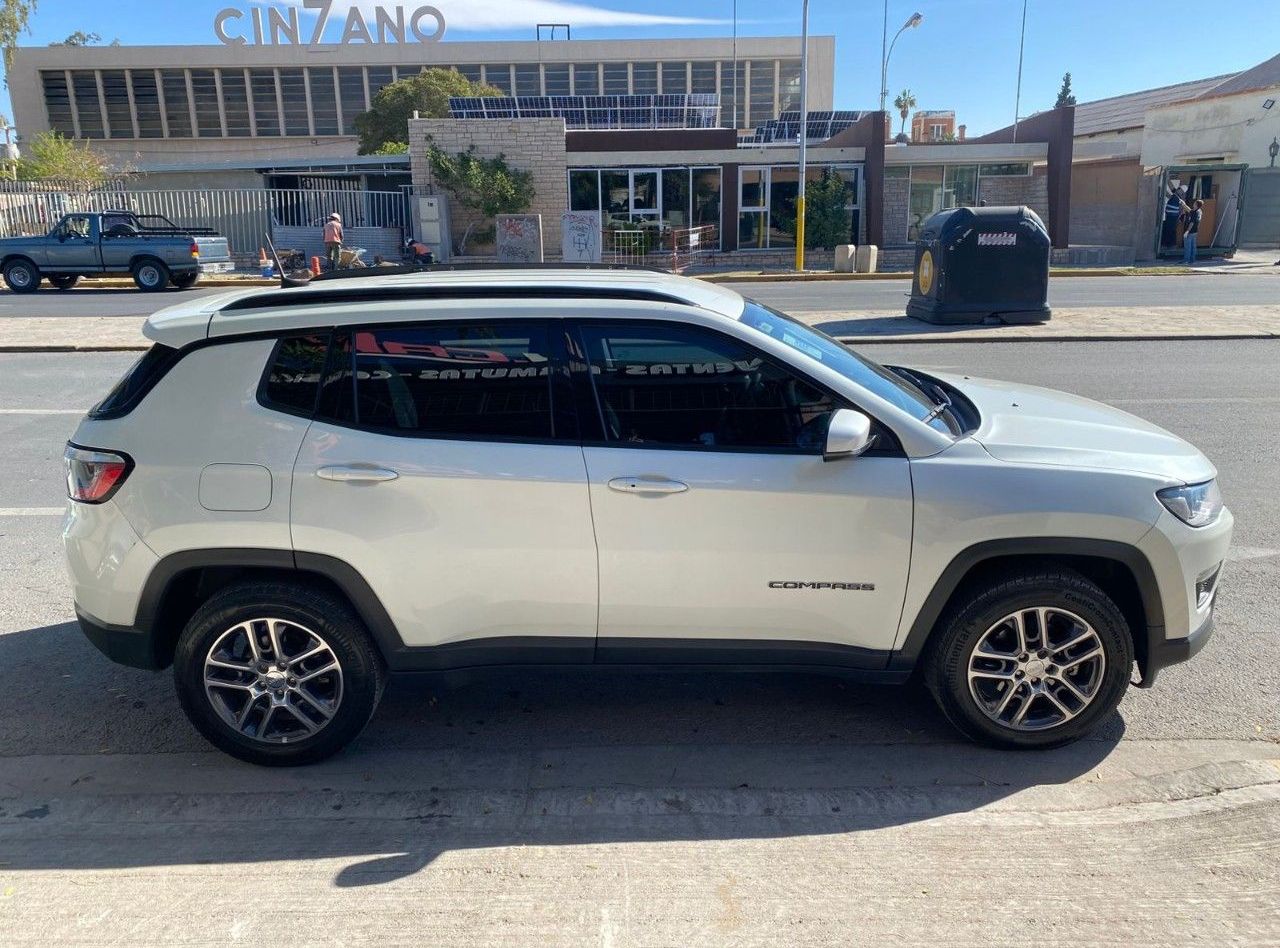 Jeep Compass Usado Financiado en San Juan, deRuedas