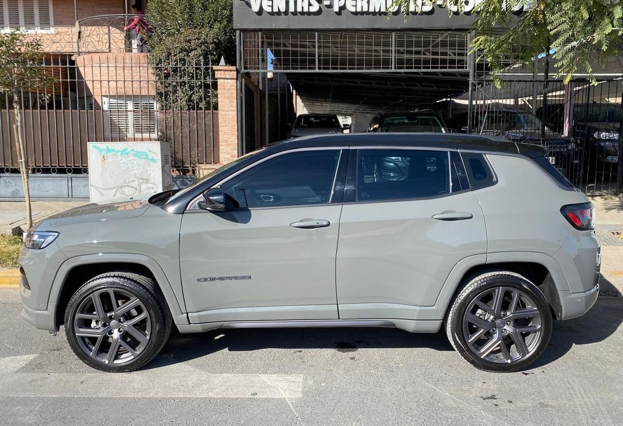 Jeep Compass Usado Financiado en San Juan, deRuedas
