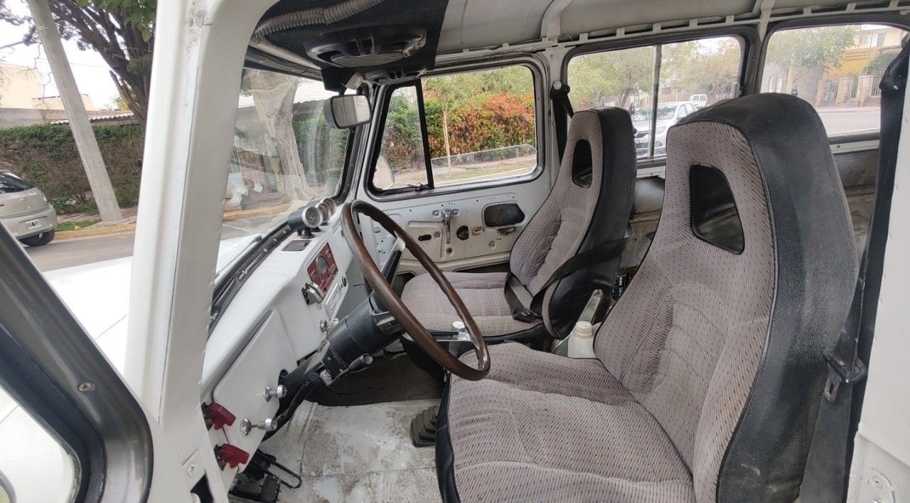 Jeep Estanciera Usada en San Juan, deRuedas