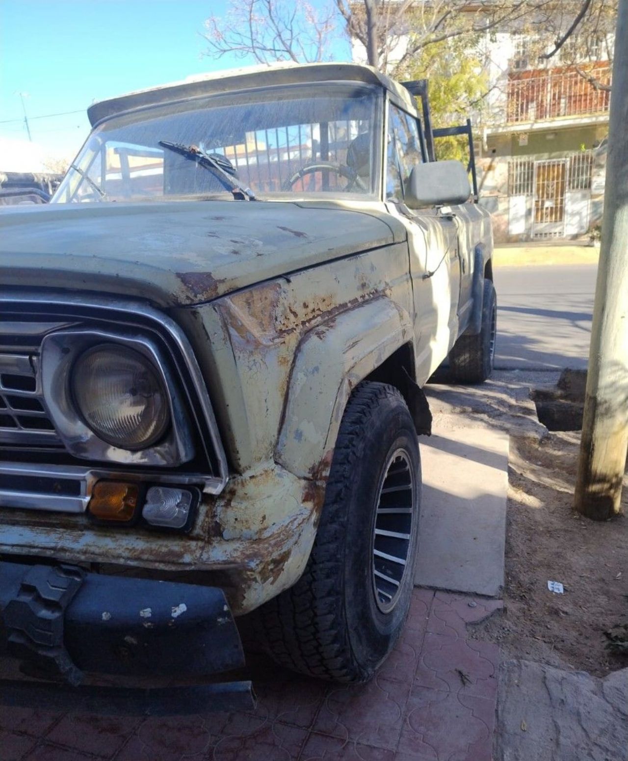 Jeep Gladiator Usada en Mendoza, deRuedas