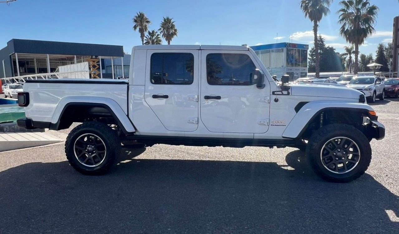 Jeep Gladiator Usada en Mendoza, deRuedas