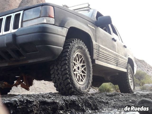 Jeep Grand Cherokee Usado en San Juan, deRuedas