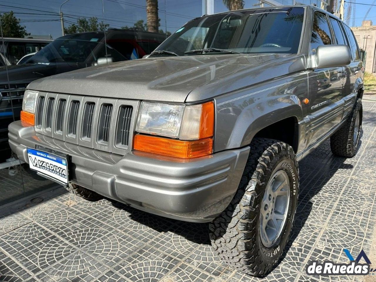 Jeep Grand Cherokee Usado en San Juan, deRuedas