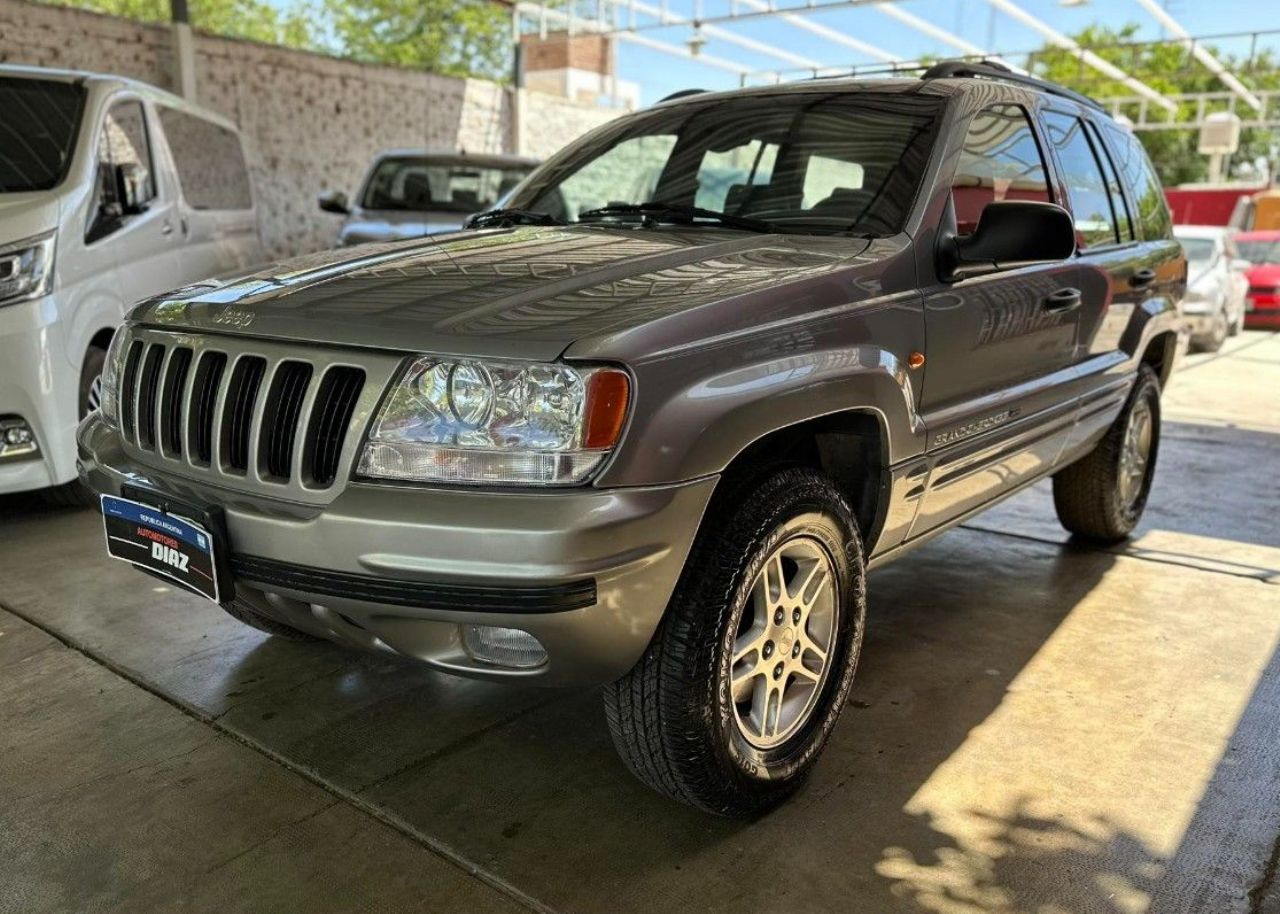 Jeep Grand Cherokee Usado en San Juan, deRuedas