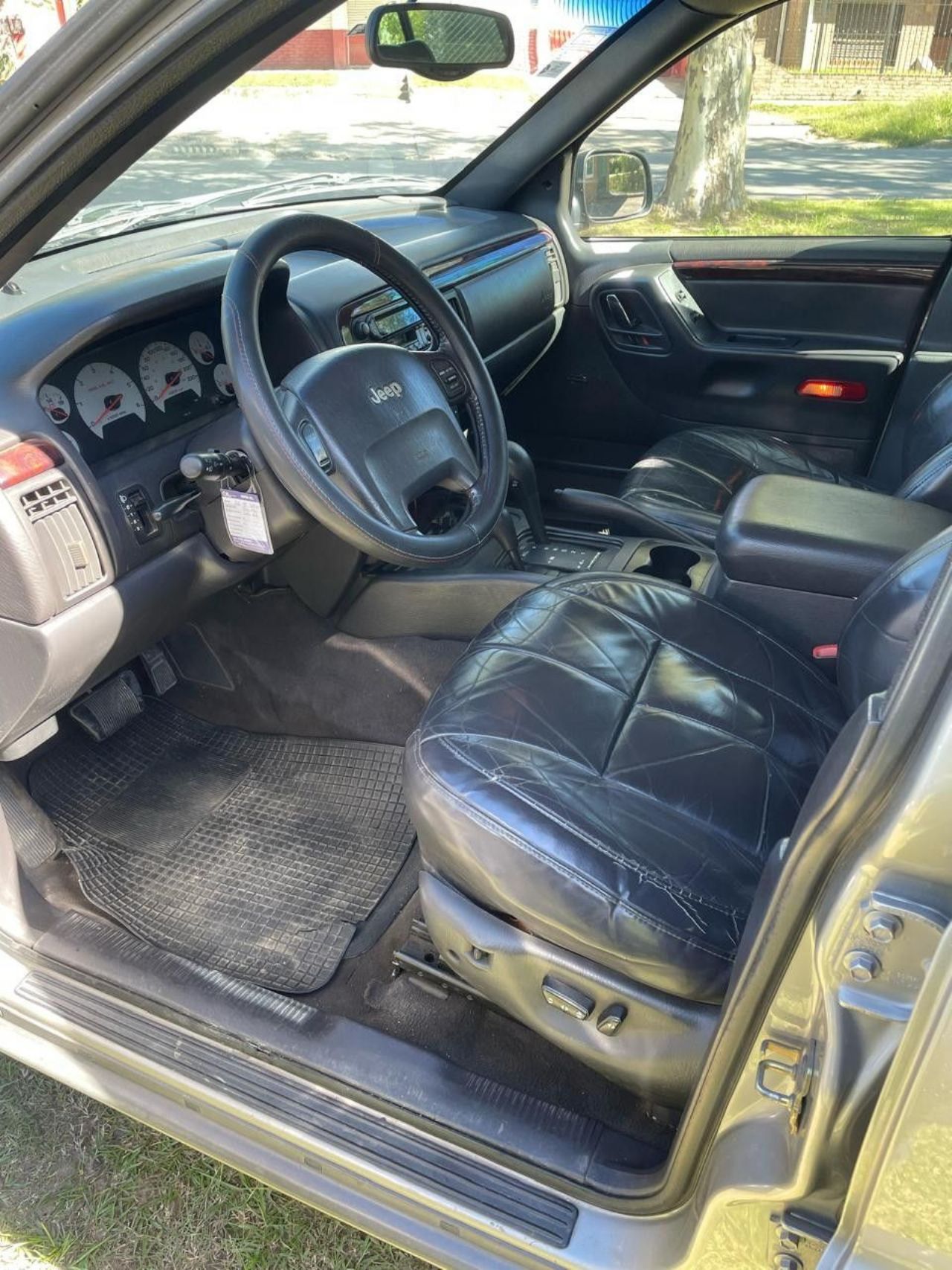 Jeep Grand Cherokee Usado en Córdoba, deRuedas