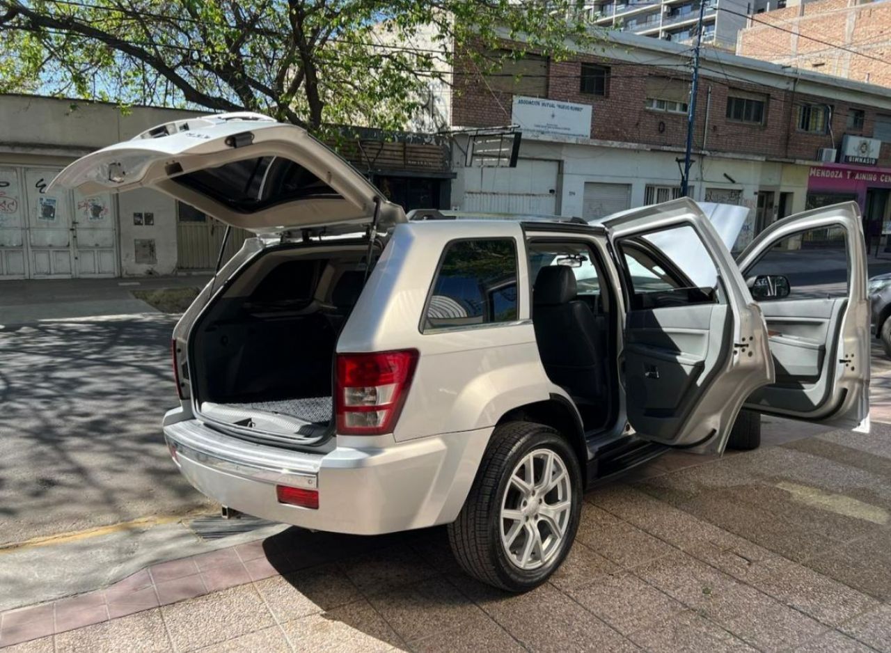 Jeep Grand Cherokee Usado Financiado en Mendoza, deRuedas
