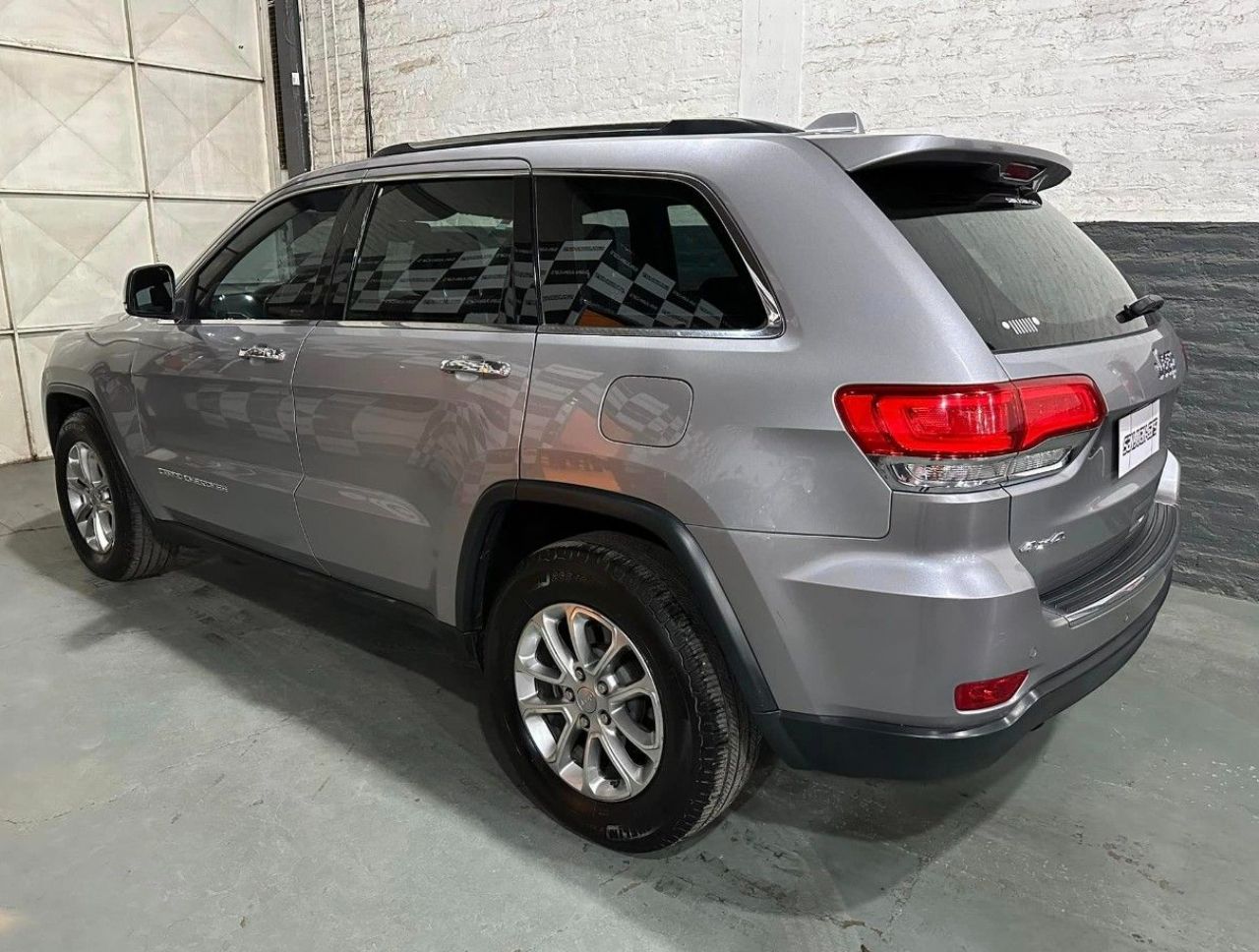 Jeep Grand Cherokee Usado en San Juan, deRuedas
