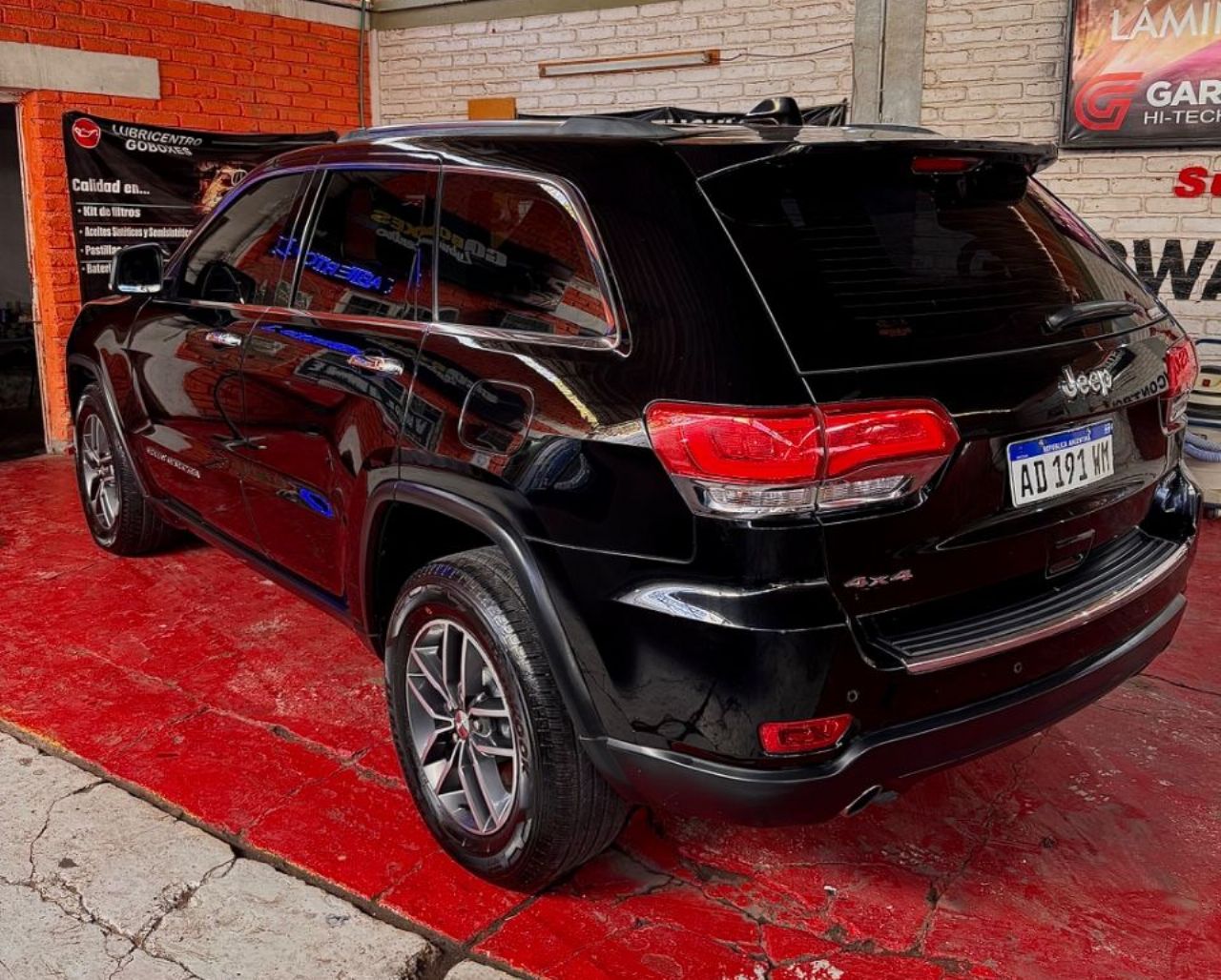 Jeep Grand Cherokee Usado en San Juan, deRuedas