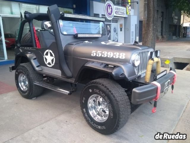 Jeep Ika corto Usado en Mendoza, deRuedas