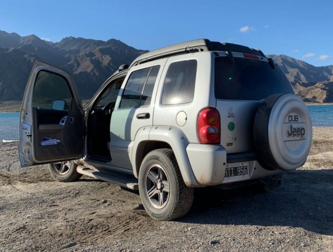 Jeep Liberty Usado en Mendoza, deRuedas